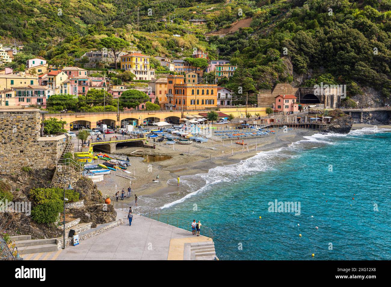 Vue de Monterosso al Mare sur la côte méditerranéenne en Italie Banque D'Images