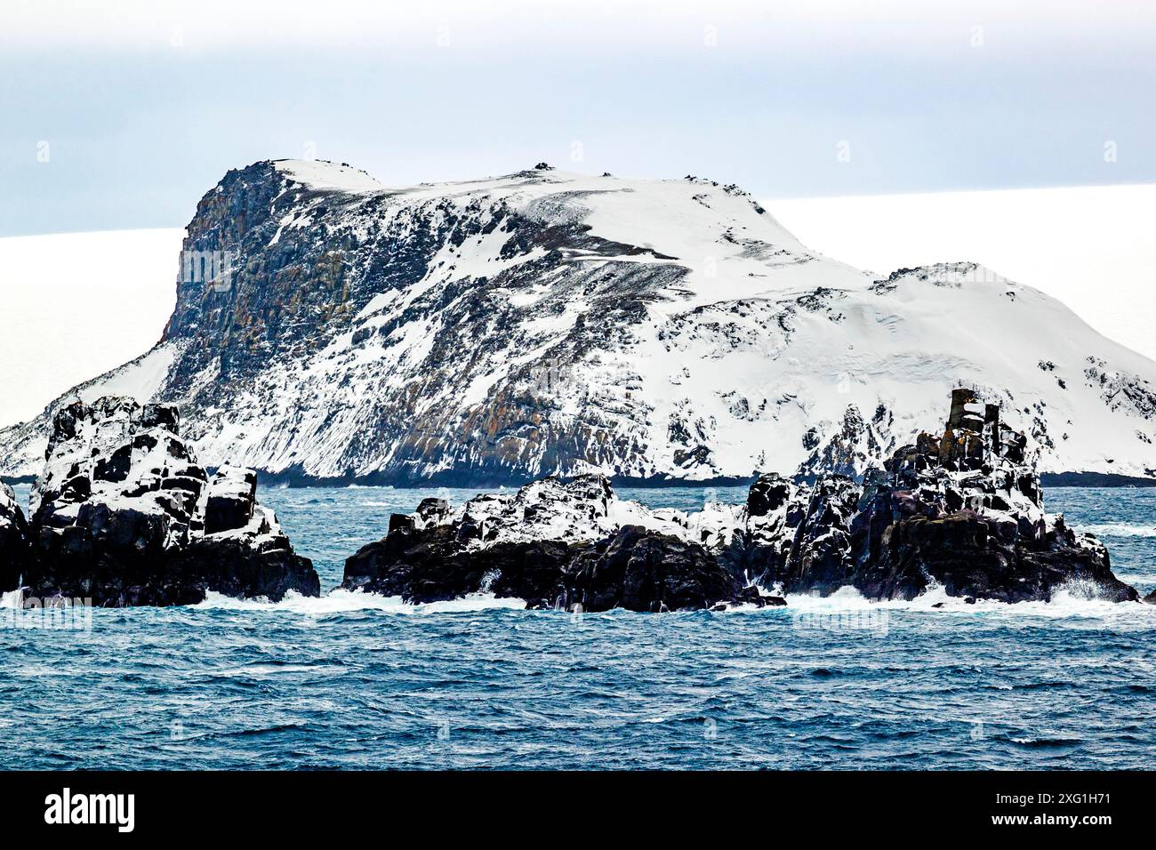 Formations géologiques autour de l'île de Livingston, péninsule Antarctique, samedi 18 novembre 2023.photo : David Rowland / One-Image.com Banque D'Images