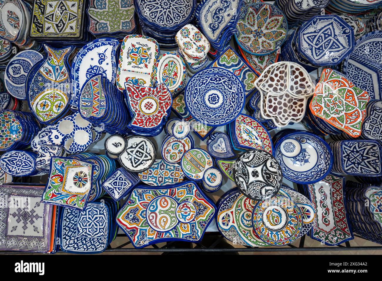 Évier Marocain En Céramique De Fes Fait Main Et Peint à La