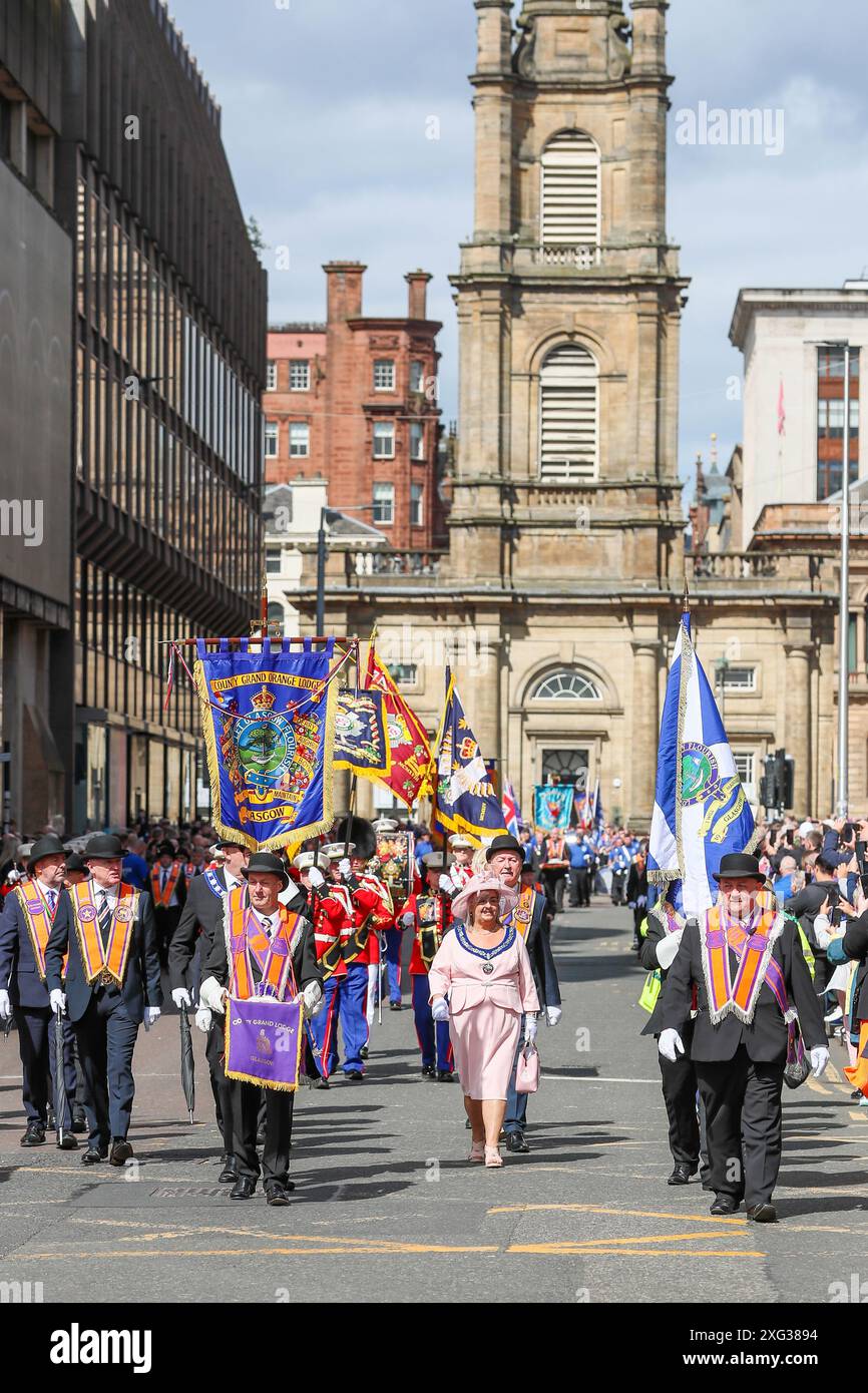 Glasgow, Royaume-Uni. 6 juillet 2024. La Grande Loge of Scotland Orange Order, ainsi que d'autres Orange Orders, ont organisé leur défilé annuel à Glasgow, en Écosse, pour célébrer le 12 juillet, avec environ 4000 participants. L’ordre Orange est la plus ancienne et la plus grande fraternité protestante d’Écosse avec ses racines remontant au XVIIIe siècle en Ulster. Crédit : Findlay/Alamy Live News Banque D'Images