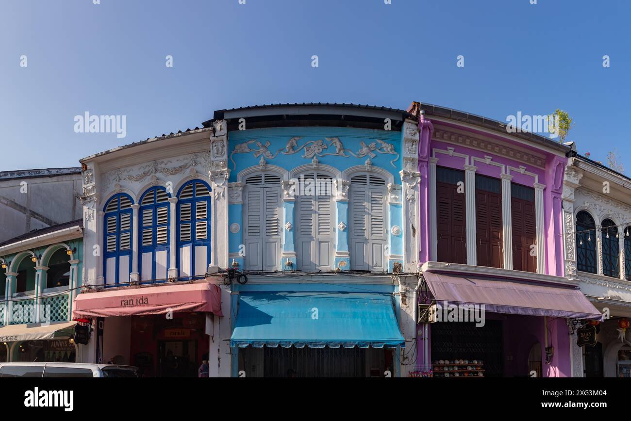 Une image de l'architecture sino portugaise colorée dans la vieille ville de Phuket. Banque D'Images