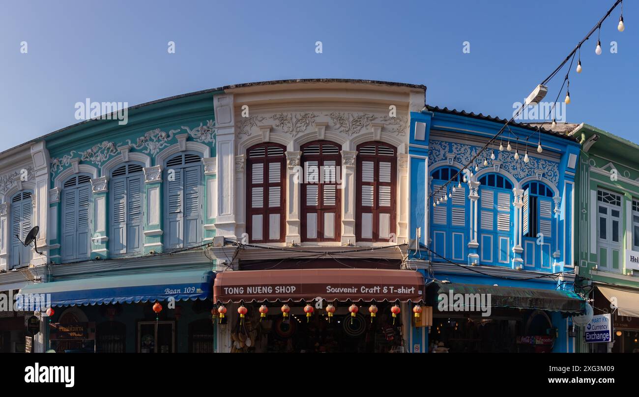 Une image de l'architecture sino portugaise colorée dans la vieille ville de Phuket. Banque D'Images