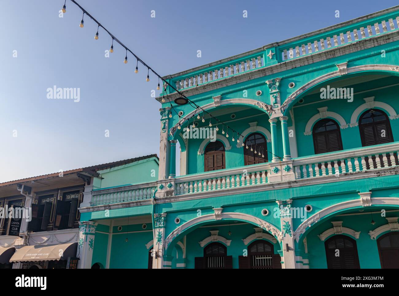 Une image de l'architecture sino portugaise colorée dans la vieille ville de Phuket. Banque D'Images