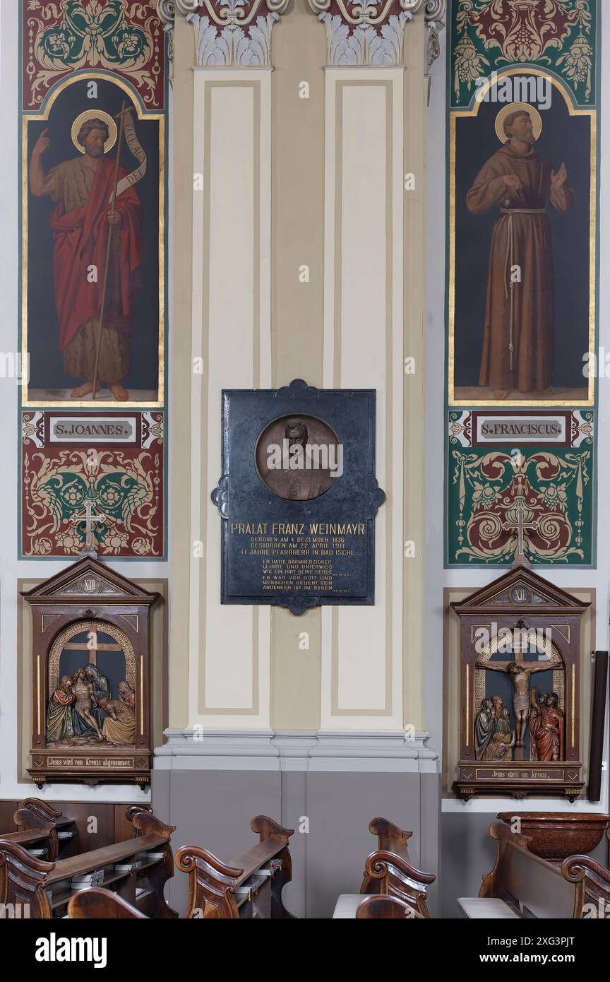 Bad Ischl, haute-Autriche, Autriche. Église paroissiale de Nicolas à Bad Ischl. Peintures de Saint Jean et Saint François Banque D'Images Bad Ischl, haute-Autriche, Autriche. Église paroissiale de Nicolas à Bad Ischl. Peintures de Saint Jean et Saint François Banque D'Images