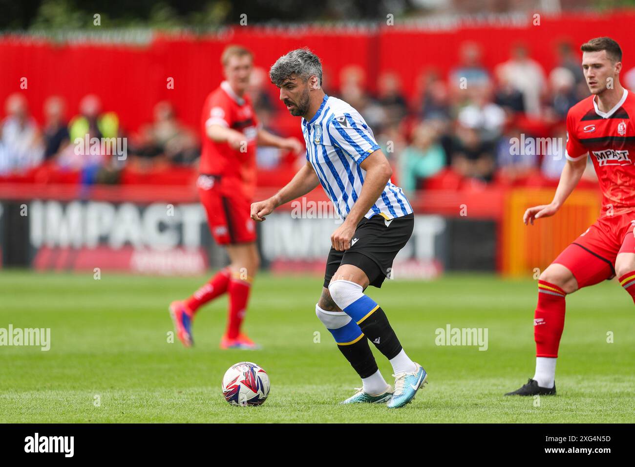 Alfreton, Royaume-Uni. 06 juillet 2024. L'attaquant de Sheffield mercredi Callum Paterson (13 ans) en action lors du match amical Alfreton Town FC contre Sheffield mercredi FC à l'impact Arena, Alfreton, Derbyshire, Englan, Royaume-Uni le 6 juillet 2024 crédit : Every second Media/Alamy Live News Banque D'Images