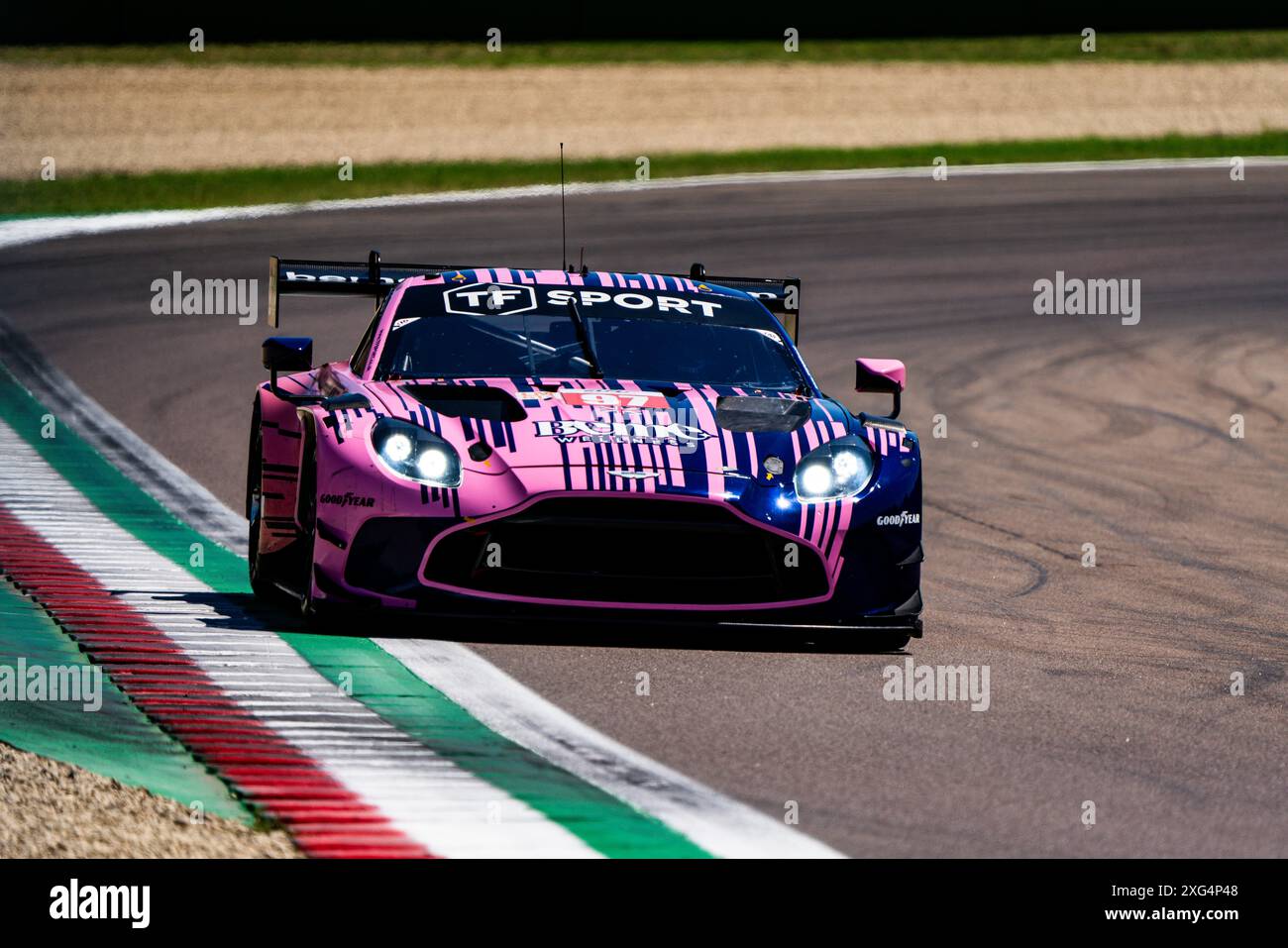 Imola, Imola, Italie. 6 juillet 2024. LMGT3 N. 97 Aston Martini Vantage AMR de l'équipe Grid Motorsport by TF lors de la séance qualificative de l'European le Mans Series 4H d'Imola sur le circuit International Enzo e Dino Ferrari (crédit image : © Luca Martini/ZUMA Press Wire) USAGE ÉDITORIAL SEULEMENT! Non destiné à UN USAGE commercial ! Crédit : ZUMA Press, Inc/Alamy Live News Banque D'Images