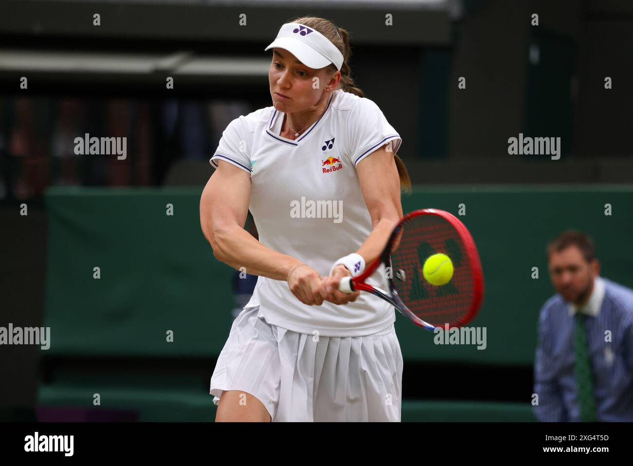 Wimbledon, Londres, Royaume-Uni. 06 juillet 2024. Elena Rybakina xn action contre Elena Rybakina lors de leur troisième tour de match féminin en simple à Wimbledon. Crédit : Adam Stoltman/Alamy Live News Banque D'Images