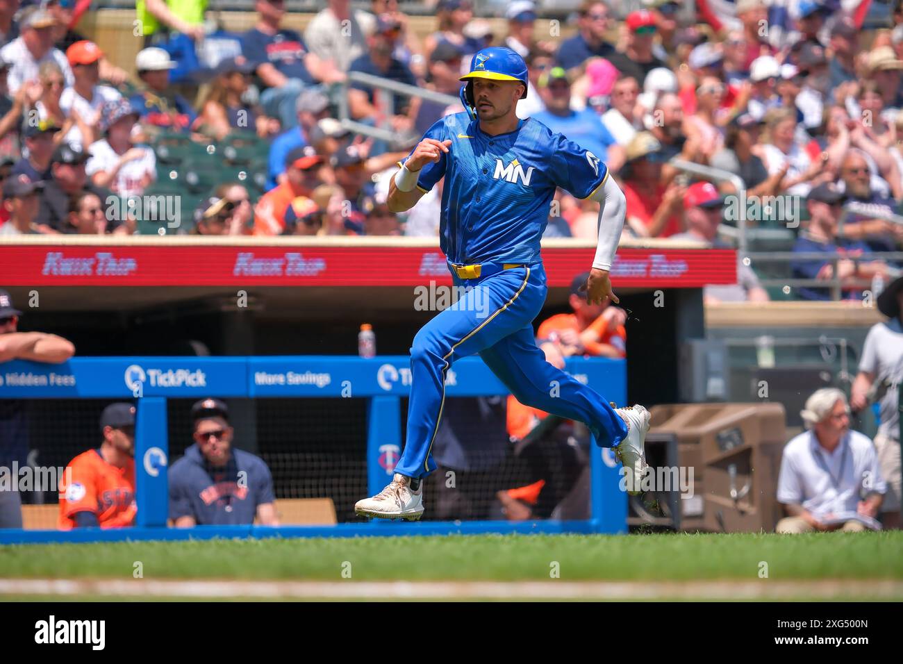 Minneapolis, Minnesota, États-Unis. 6 juillet 2024. MN27 lors d'un match de baseball de la MLB entre les Twins du Minnesota et les Astros de Houston au Target Field. Les Twins ont gagné 9-3. (Crédit image : © Steven Garcia/ZUMA Press Wire) USAGE ÉDITORIAL SEULEMENT! Non destiné à UN USAGE commercial ! Crédit : ZUMA Press, Inc/Alamy Live News Banque D'Images