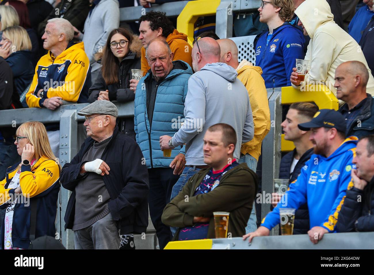 Leeds, Royaume-Uni. 06 juillet 2024. Les fans de Leeds Rhinos lors du match de la Betfred Super League Round 16 Leeds Rhinos vs London Broncos au Headingley Stadium, Leeds, Royaume-Uni, le 6 juillet 2024 (photo par Gareth Evans/News images) à Leeds, Royaume-Uni, le 6 juillet 2024. (Photo de Gareth Evans/News images/SIPA USA) crédit : SIPA USA/Alamy Live News Banque D'Images