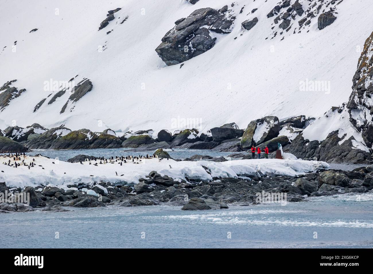 HSM-53 Luis Pardo Villalón - Mémorial Shackleton à point Wild, Elephant Island, Antarctique, jeudi 23 novembre 2023. photo : David Rowland Banque D'Images