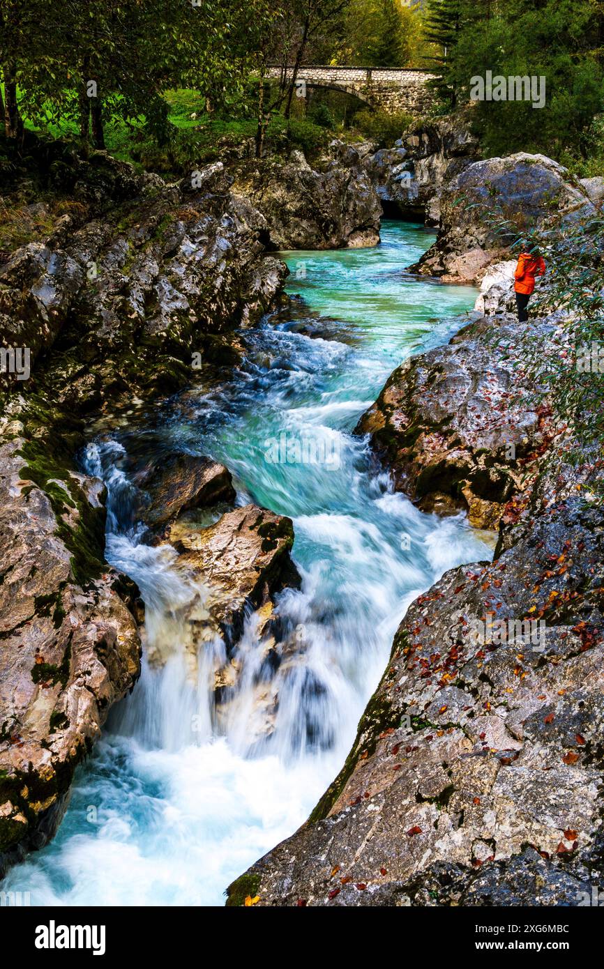 Vallée de la rivière Soca. Bovec, alpes juliennes. Slovénie, Europe centrale,. Banque D'Images