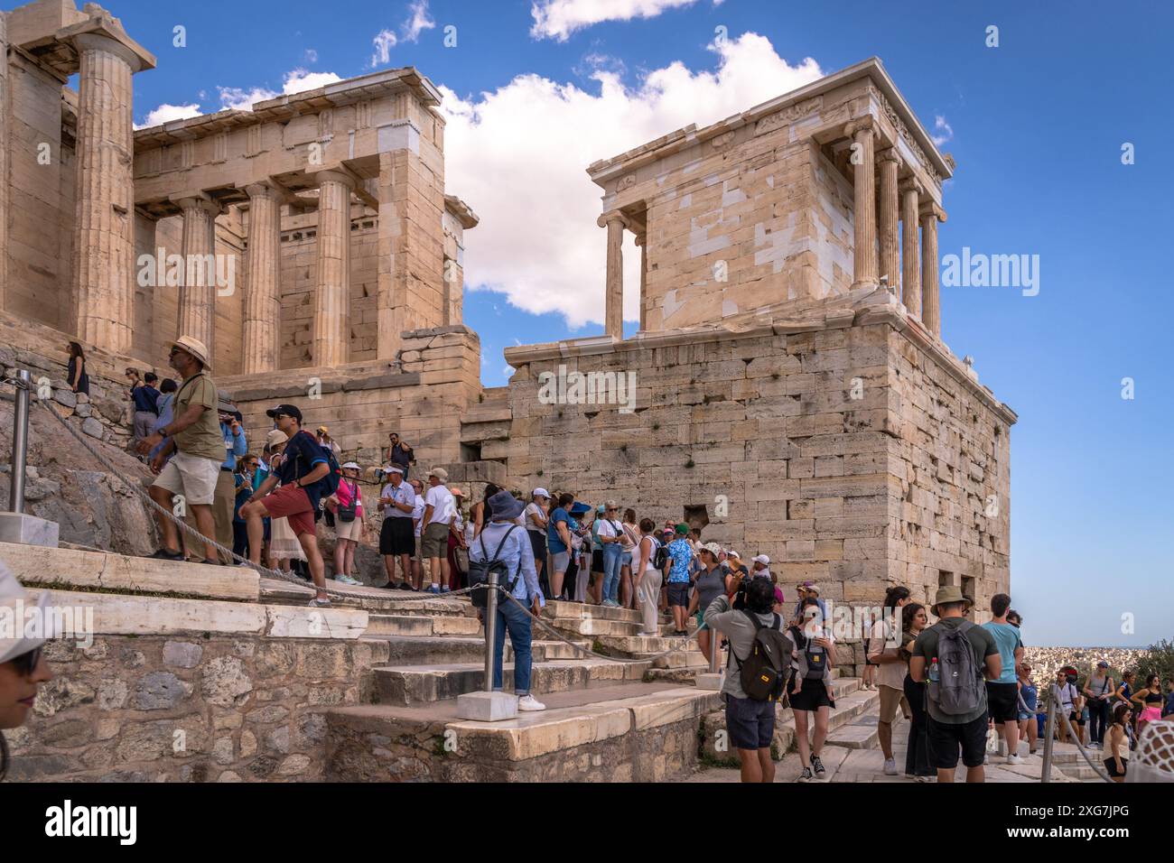 Le Temple d'Athéna Nike, un temple sur l'Acropole d'Athènes dédié aux déesses d'Athéna et de Nike. Banque D'Images