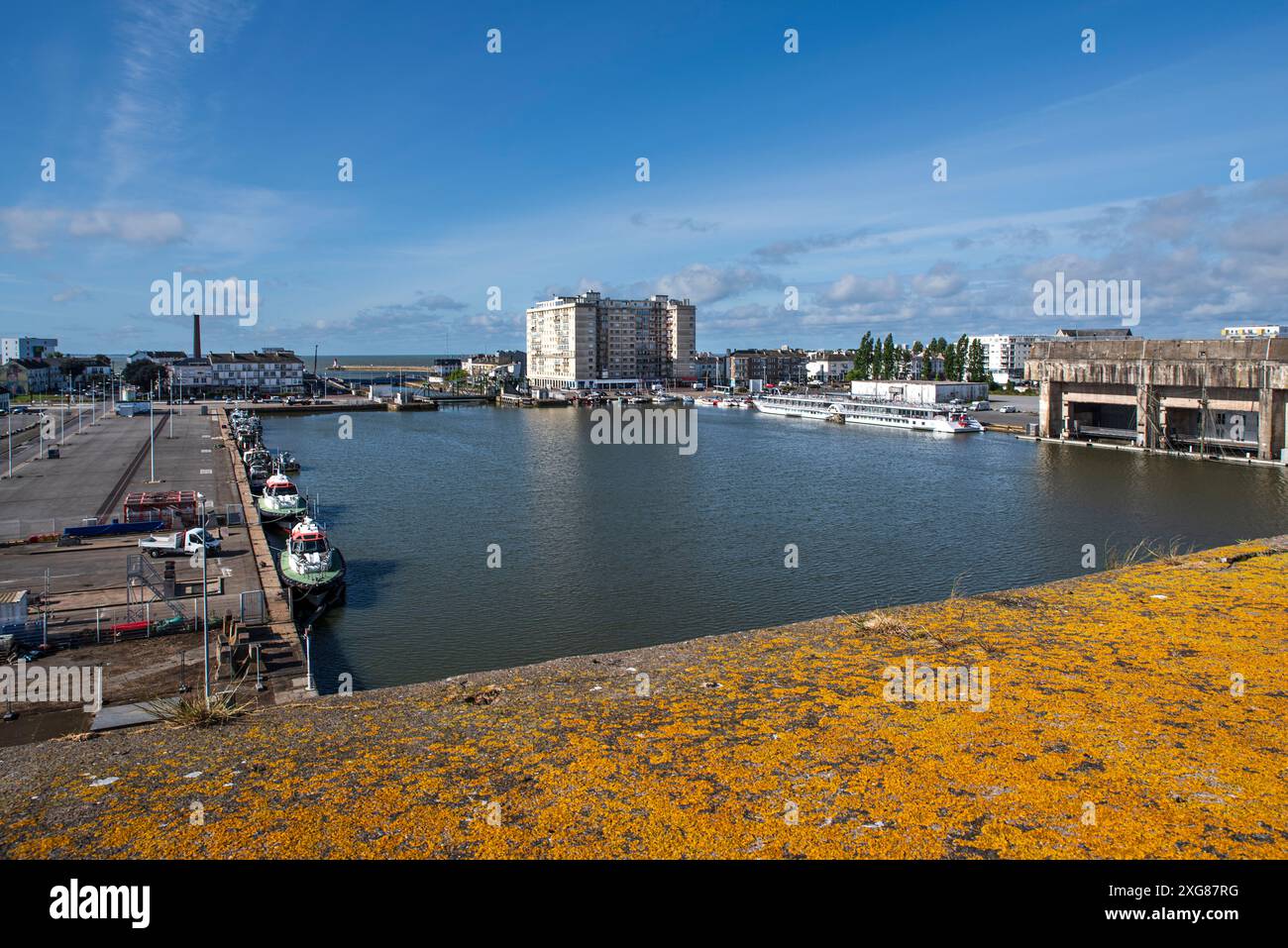 Port de Saint Nazaire en France, activités de construction, de réparation et de transport Banque D'Images