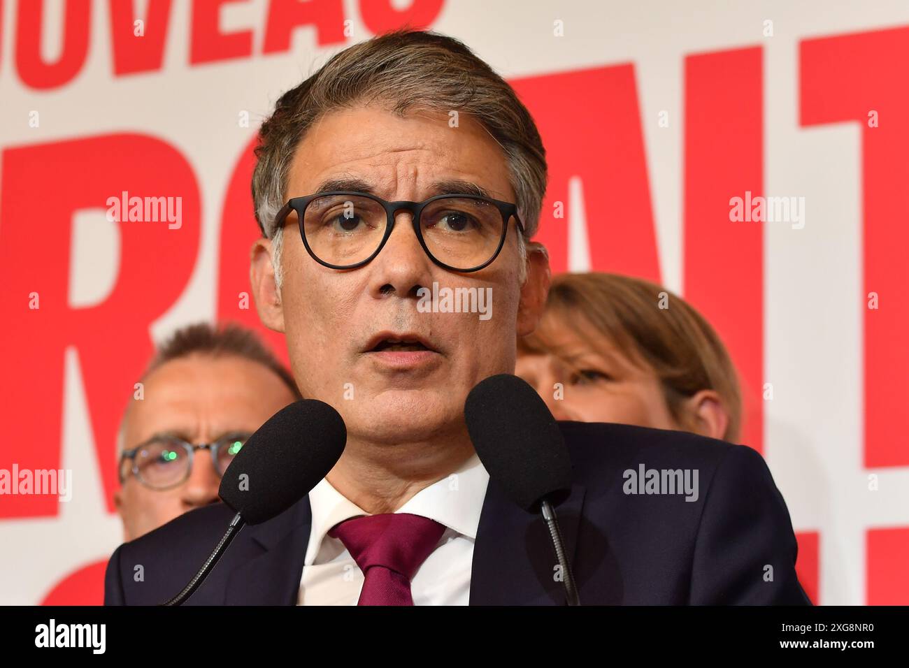 Paris, France. 07 juillet 2024. Julien Mattia/le Pictorium - soirée électorale au siège du Parti socialiste - 07/07/2024 - France/Paris - Olivier Faure réagit à la victoire du Nouveau Front populaire à la soirée électorale au siège du Parti socialiste pour le second tour des élections législatives de 2024. Crédit : LE PICTORIUM/Alamy Live News Banque D'Images