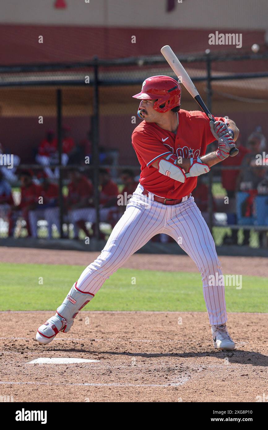 Clearwater FL USA ; FCL Phillies a désigné le batteur Gabriel Rincones Jr. (27) à la batte lors d'un match du MiLB Florida Complex contre les FCL Yankees en juillet Banque D'Images