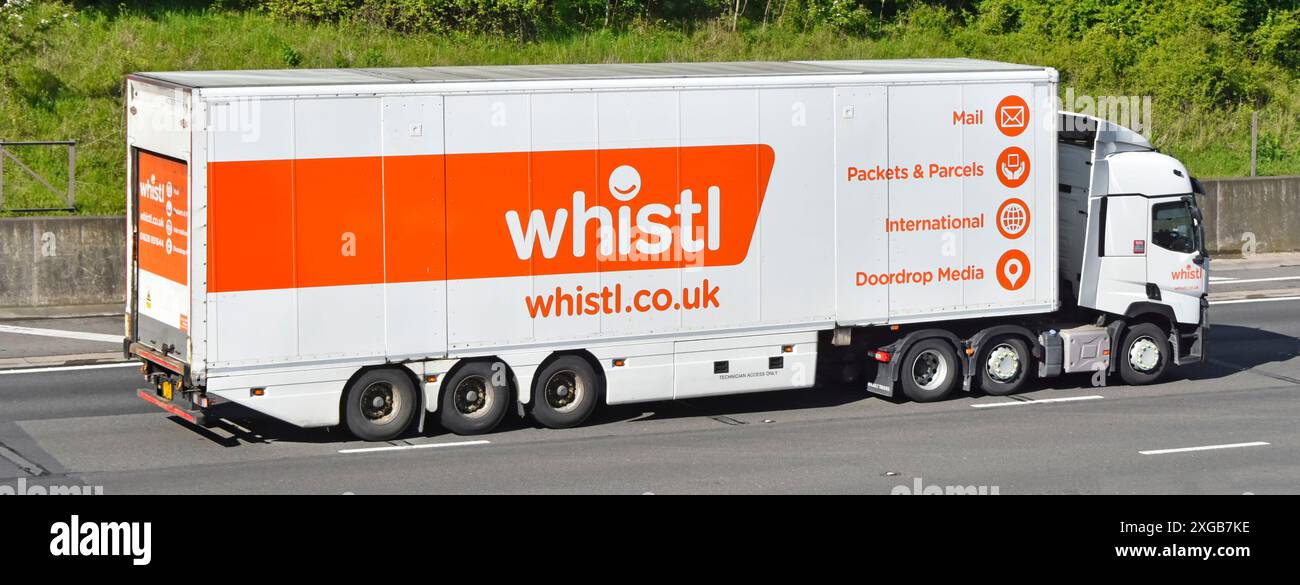 Whistl post mail une entreprise de livraison de publicité sur la vue de côté camion poids lourd et semi-remorque rigide conduisant sur l'autoroute M25 dans l'Essex Angleterre Royaume-Uni Banque D'Images Whistl post mail une entreprise de livraison de publicité sur la vue de côté camion poids lourd et semi-remorque rigide conduisant sur l'autoroute M25 dans l'Essex Angleterre Royaume-Uni Banque D'Images