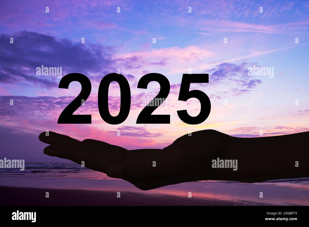 Main offrant 2025 numéros, fond de coucher de soleil, carte de nouvel an Banque D'Images