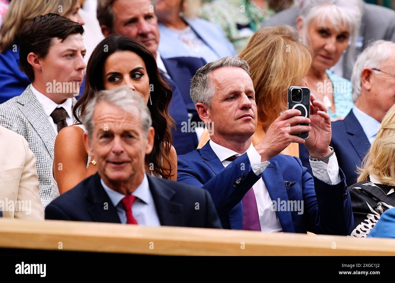 Luke Donald dans la loge royale le huitième jour des Championnats de Wimbledon 2024 au All England Lawn Tennis and Croquet Club, Londres. Date de la photo : lundi 8 juillet 2024. Banque D'Images