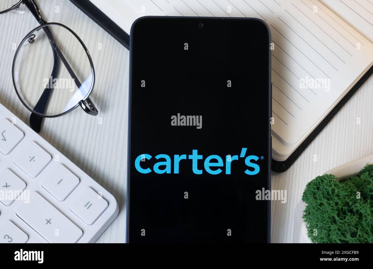 New York, États-Unis - 11 juin 2024 : logo carter sur l'écran du téléphone, icône de la société. Banque D'Images