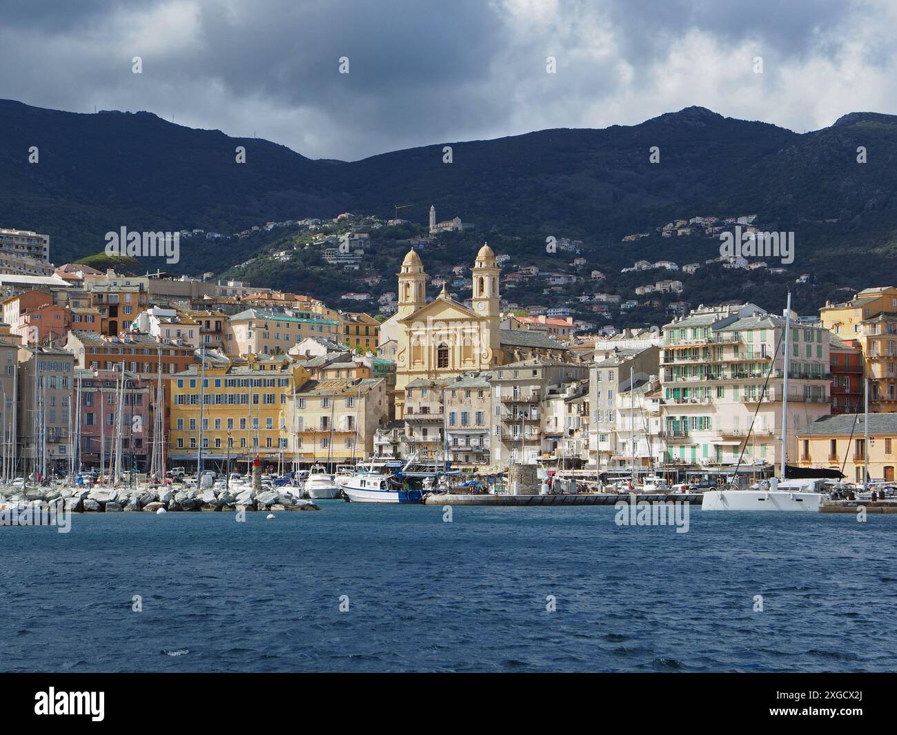 Le vieux port historique de Bastia, Corse, France Banque D'Images