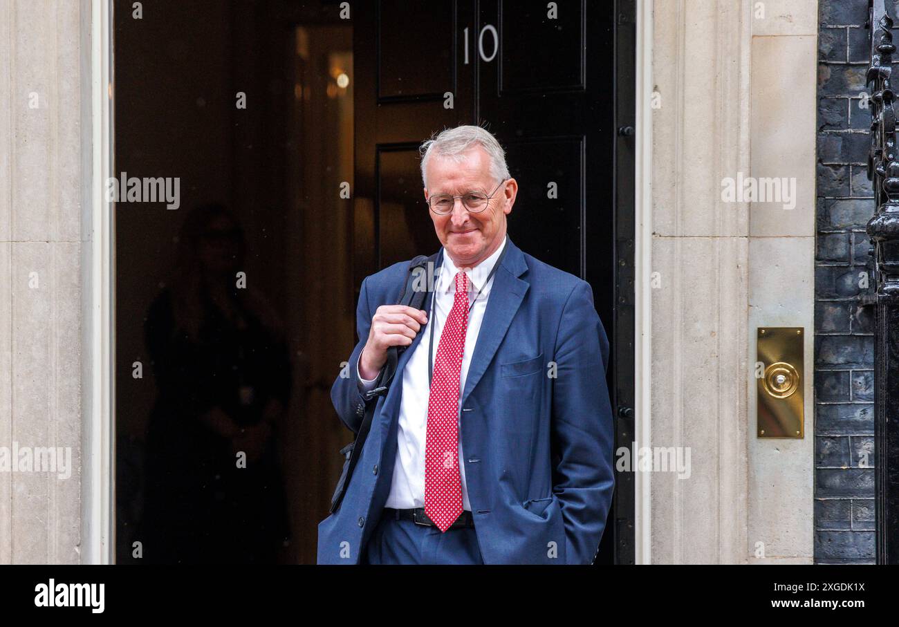 Hilary Benn, secrétaire d'État pour l'Irlande du Nord, n'importe quelle Downing Street pour Keir Starmers première réunion du Cabinet. Banque D'Images