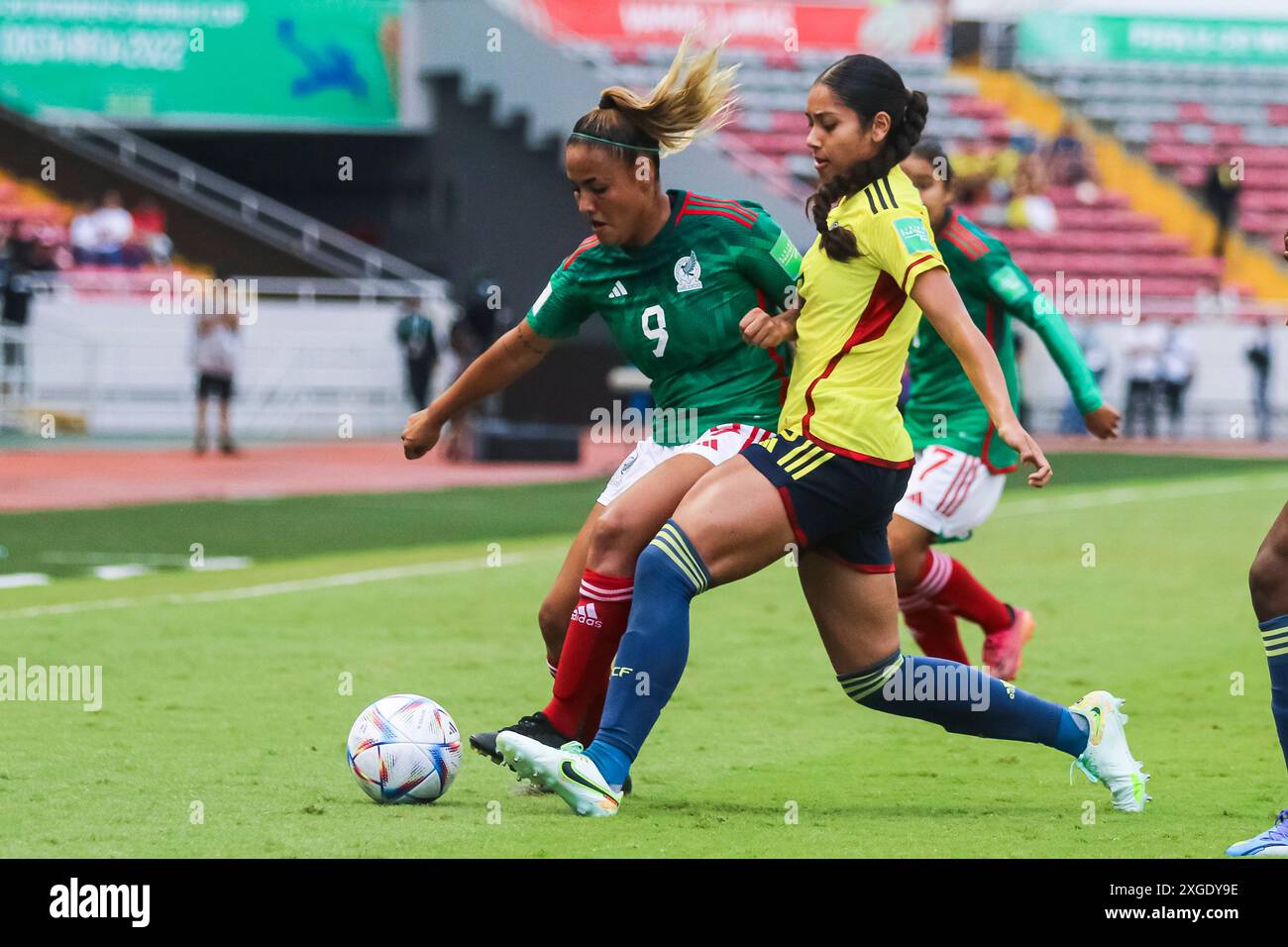 Alexia Villanueva, du Mexique, et Angela Baron, de Colombie, lors de la Coupe du monde féminine U-20 de la FIFA, Costa Rica, le Mexique contre Colombie, le 13 août 2022 Banque D'Images