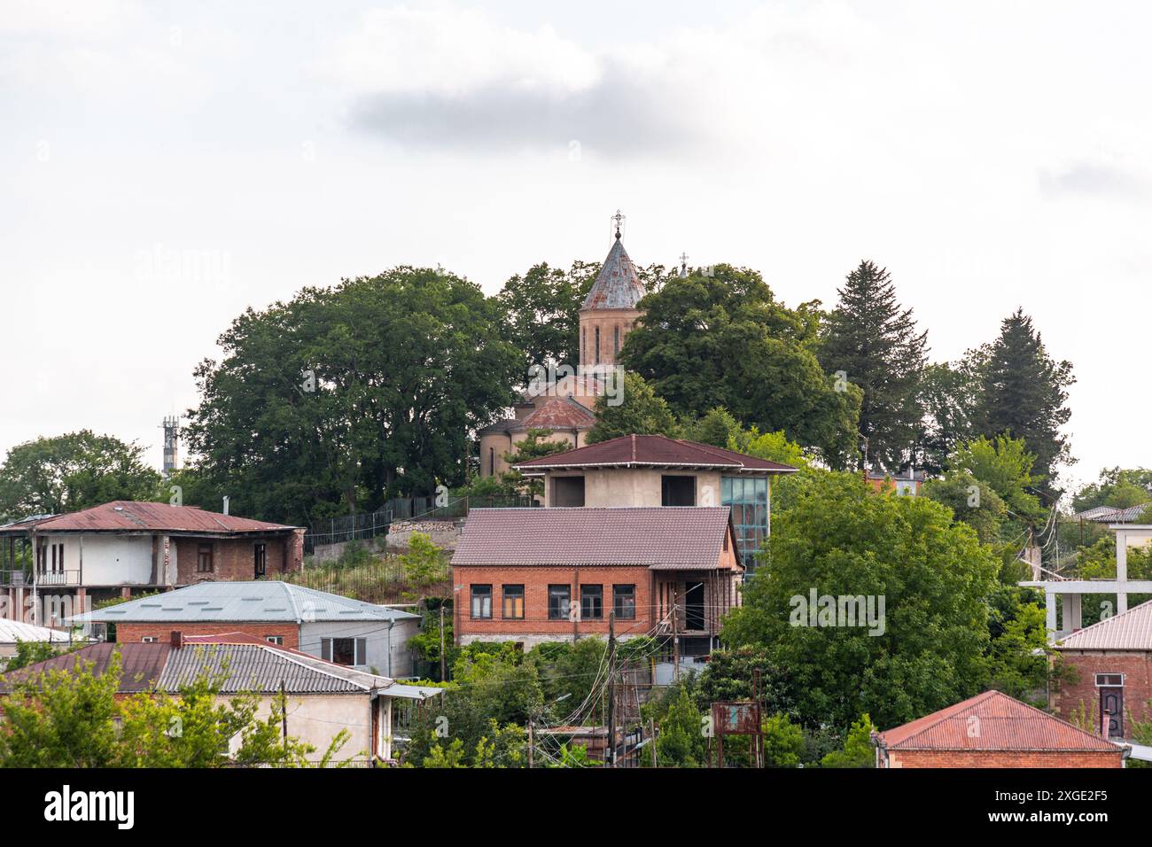 Kutaisi, Géorgie - 15 juin 2024 : vue panoramique aérienne de la ville de Kutaisi, région d'Imereti en Géorgie. Banque D'Images