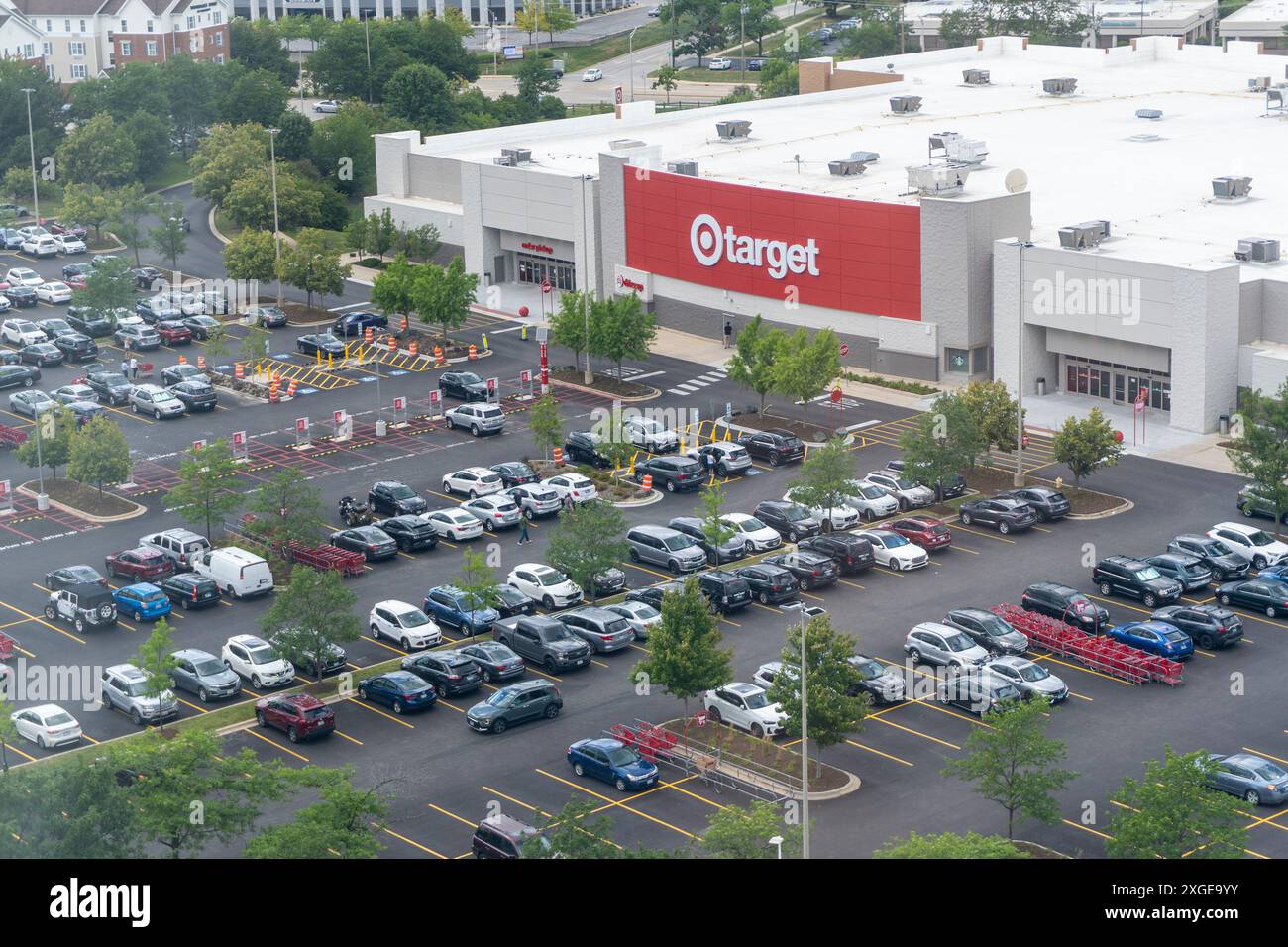 Magasin de rabais Target dans un centre commercial de banlieue Banque D'Images