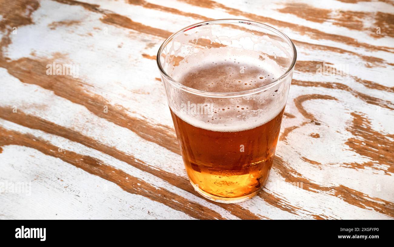 Verre à bière au public Bar, Espagne, Europe Banque D'Images