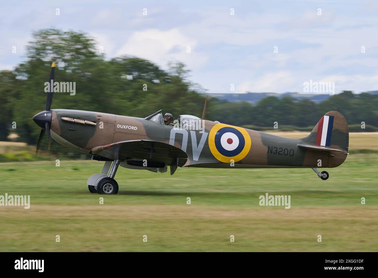 Supermarine Spitfire Mk.1a atterrissant à Headcorn Airfield Banque D'Images