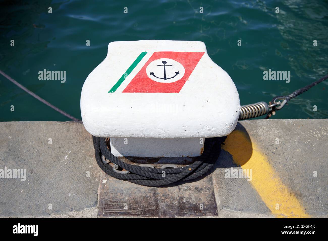 Point d'amarrage dans le port d'Ischia, Italie Banque D'Images