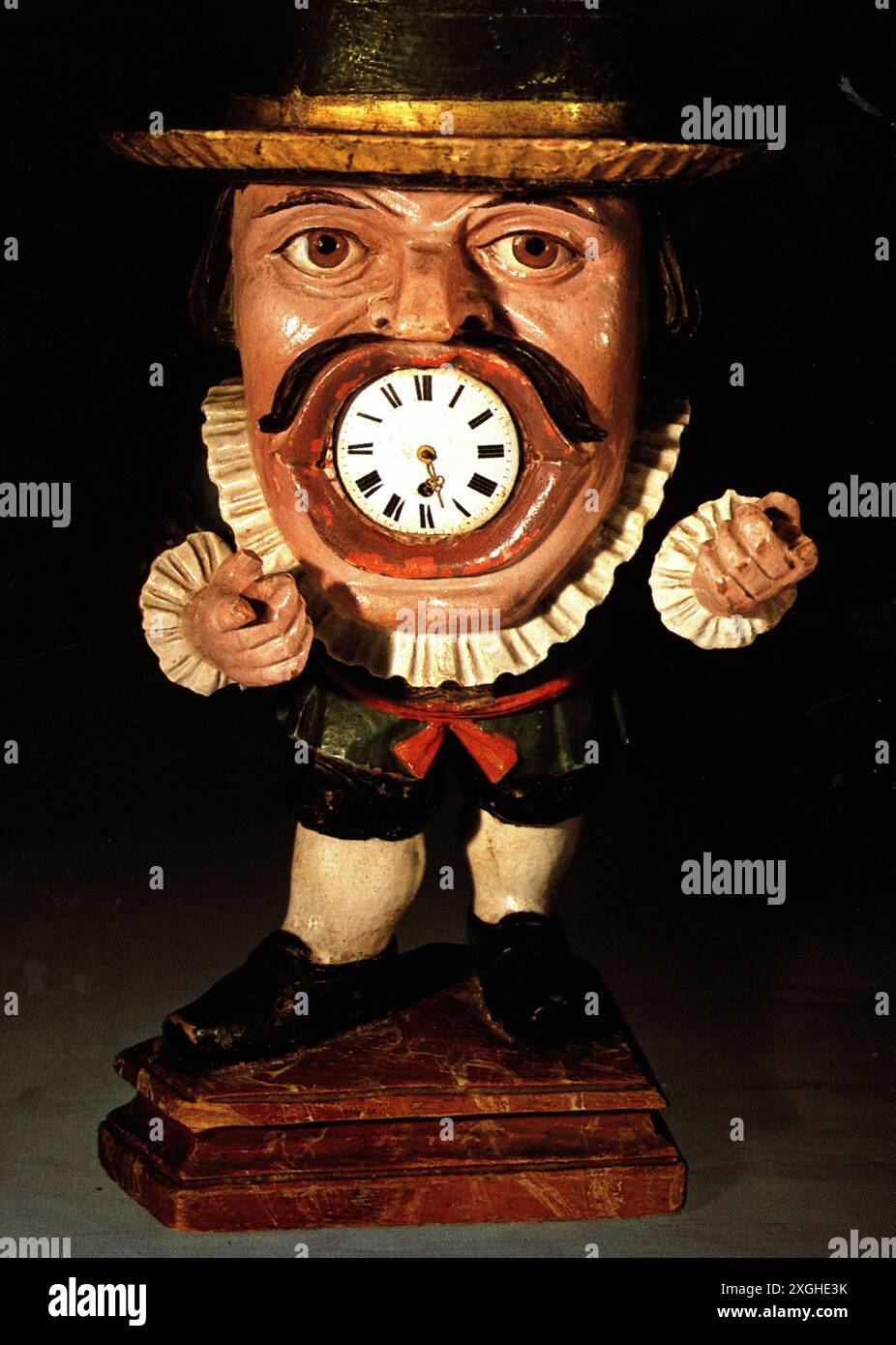 Horloge, horloge de hall, horloge de table, sculpture sur bois 'nain', Oberammergau, début du XIXe siècle, musée local, AUTORISATION-DROITS-SUPPLÉMENTAIRES-INFO-NON-DISPONIBLE Banque D'Images Horloge, horloge de hall, horloge de table, sculpture sur bois 'nain', Oberammergau, début du XIXe siècle, musée local, AUTORISATION-DROITS-SUPPLÉMENTAIRES-INFO-NON-DISPONIBLE Banque D'Images
