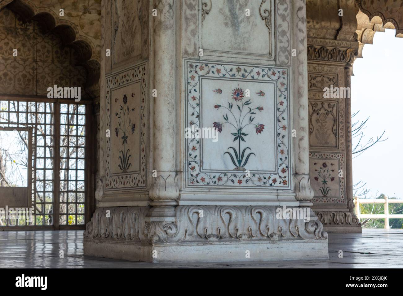 OLD DELHI, INDE - 03 NOVEMBRE 2022 : Diwan-i-Khas, Fort Rouge, Old Delhi, Inde. Site classé au patrimoine mondial de l'UNESCO Banque D'Images