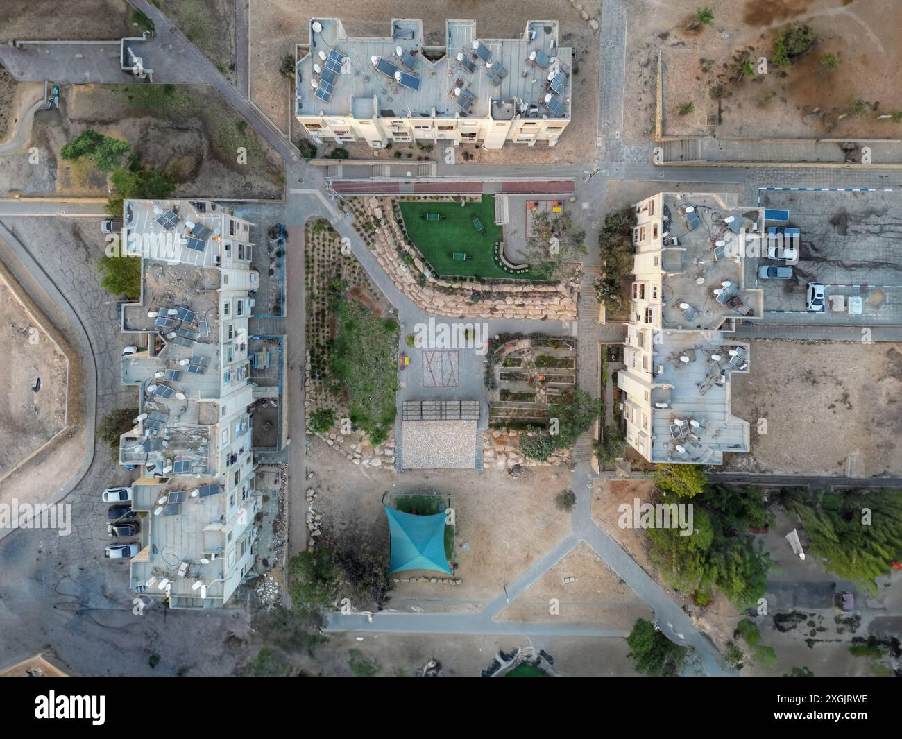 Vue de dessus sur la ville de Mizpe Ramon - Israël Banque D'Images