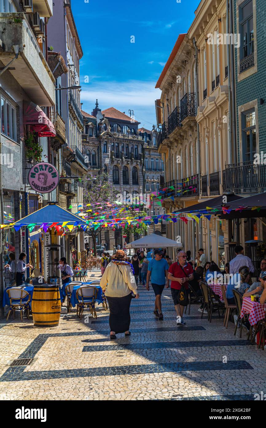 Les beautés de la ville portugaise, Porto : le quartier de Ribeira, la Torre dei Chierici, la gare Sao Bento et d'autres bâtiments monumentaux Banque D'Images