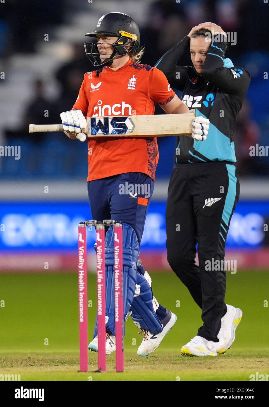 Heather Knight d'Angleterre et Suzie Bates de Nouvelle-Zélande lors du deuxième T20 International au 1st Central County Ground, Hove. Date de la photo : mardi 9 juillet 2024. Banque D'Images