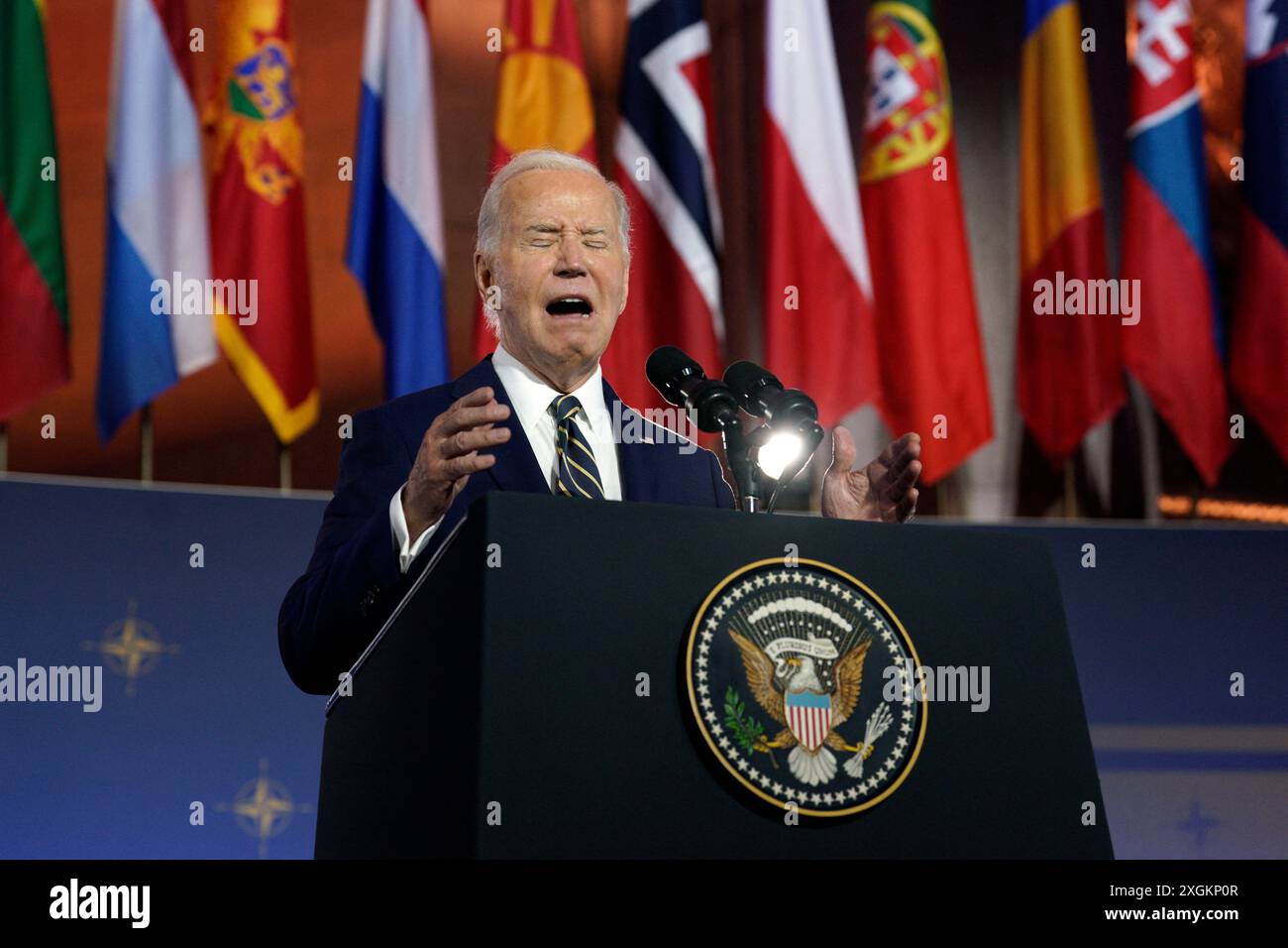 Washington, États-Unis. 09 juillet 2024. Le président AMÉRICAIN Joe Biden prononce une allocution à l’occasion du 75e anniversaire de l’OTAN à l’Andrew W. Mellon Auditorium à Washington le 9 juillet 2024. Photo de Yuri Gripas/ABACAPRESS. COM Credit : Abaca Press/Alamy Live News Banque D'Images