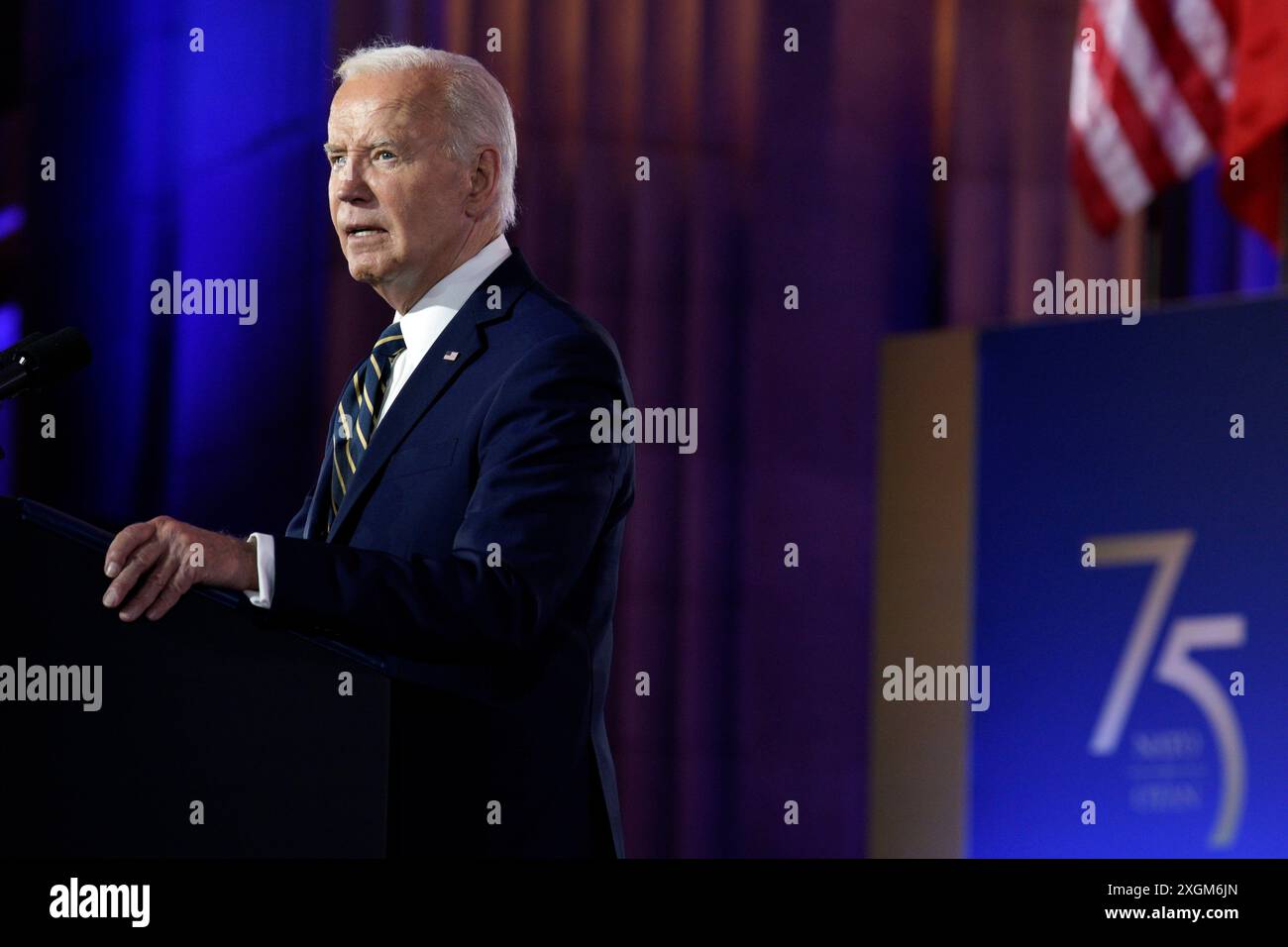 Le président des États-Unis Joe Biden prononce une allocution à l'occasion du 75e anniversaire de l'OTAN à l'Andrew W. Mellon Auditorium, à Washington, le 9 juillet 2024. Crédit : Yuri Gripas / piscine via CNP / MediaPunch Banque D'Images