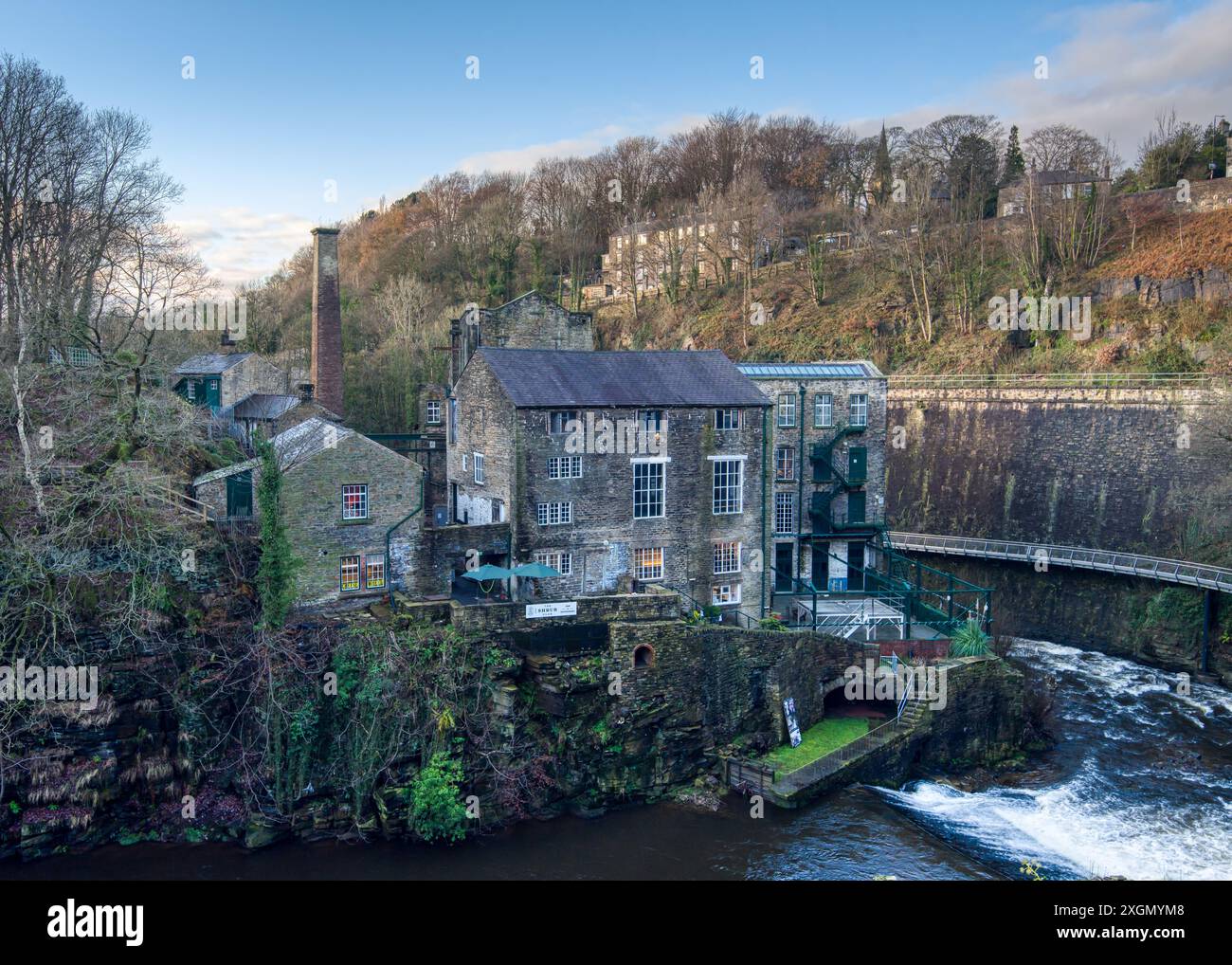 Vue du moulin Torr Vale à New Mills Banque D'Images