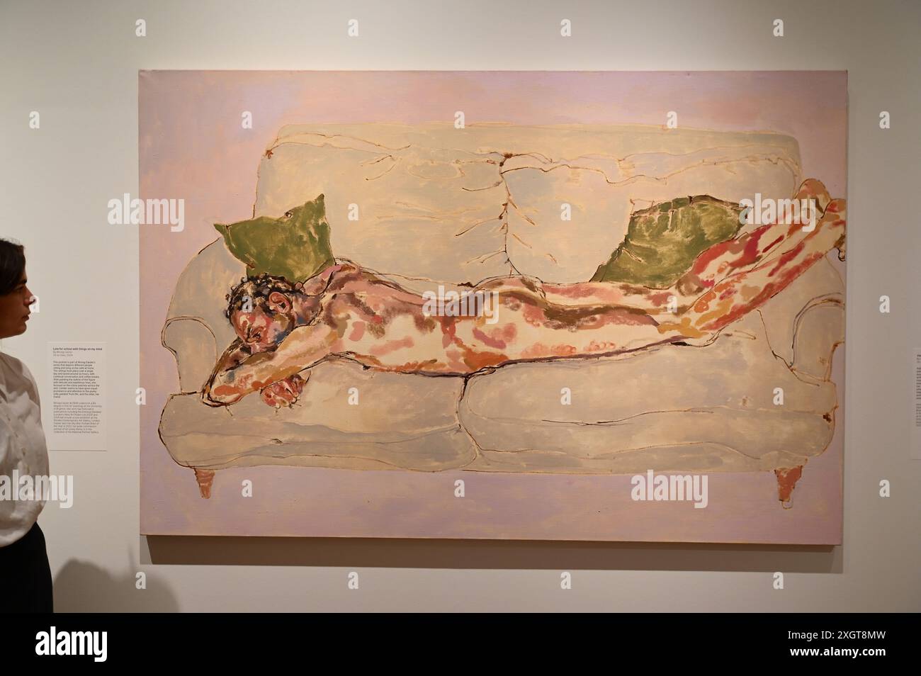 Antony Williams a annoncé comme gagnant du Herbert Smith Freehills Portrait Award 2024 le célèbre concours de peinture de la National Portrait Gallery revient pour sa quarante-deuxième année grâce au soutien du nouveau commanditaire principal, Herbert Smith Freehills. Rebecca Orcutt remporte le Young Artist Award pour son autoportrait Before It’s Ruined (or an Unalized Mean Side). L'exposition est gratuite du 11 juillet au 27 octobre 2024. Banque D'Images