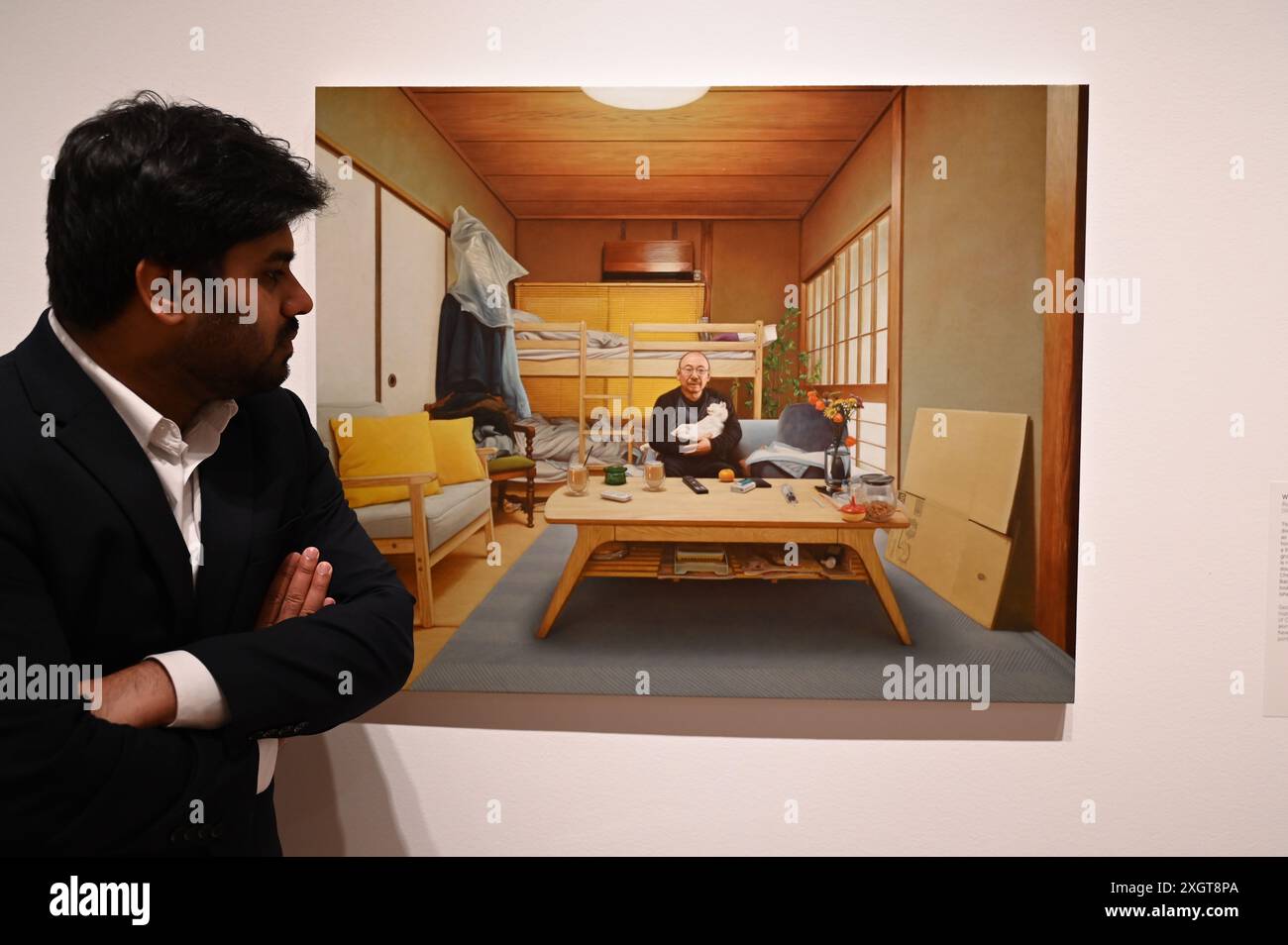 Antony Williams a annoncé comme gagnant du Herbert Smith Freehills Portrait Award 2024 le célèbre concours de peinture de la National Portrait Gallery revient pour sa quarante-deuxième année grâce au soutien du nouveau commanditaire principal, Herbert Smith Freehills. Rebecca Orcutt remporte le Young Artist Award pour son autoportrait Before It’s Ruined (or an Unalized Mean Side). L'exposition est gratuite du 11 juillet au 27 octobre 2024. Banque D'Images