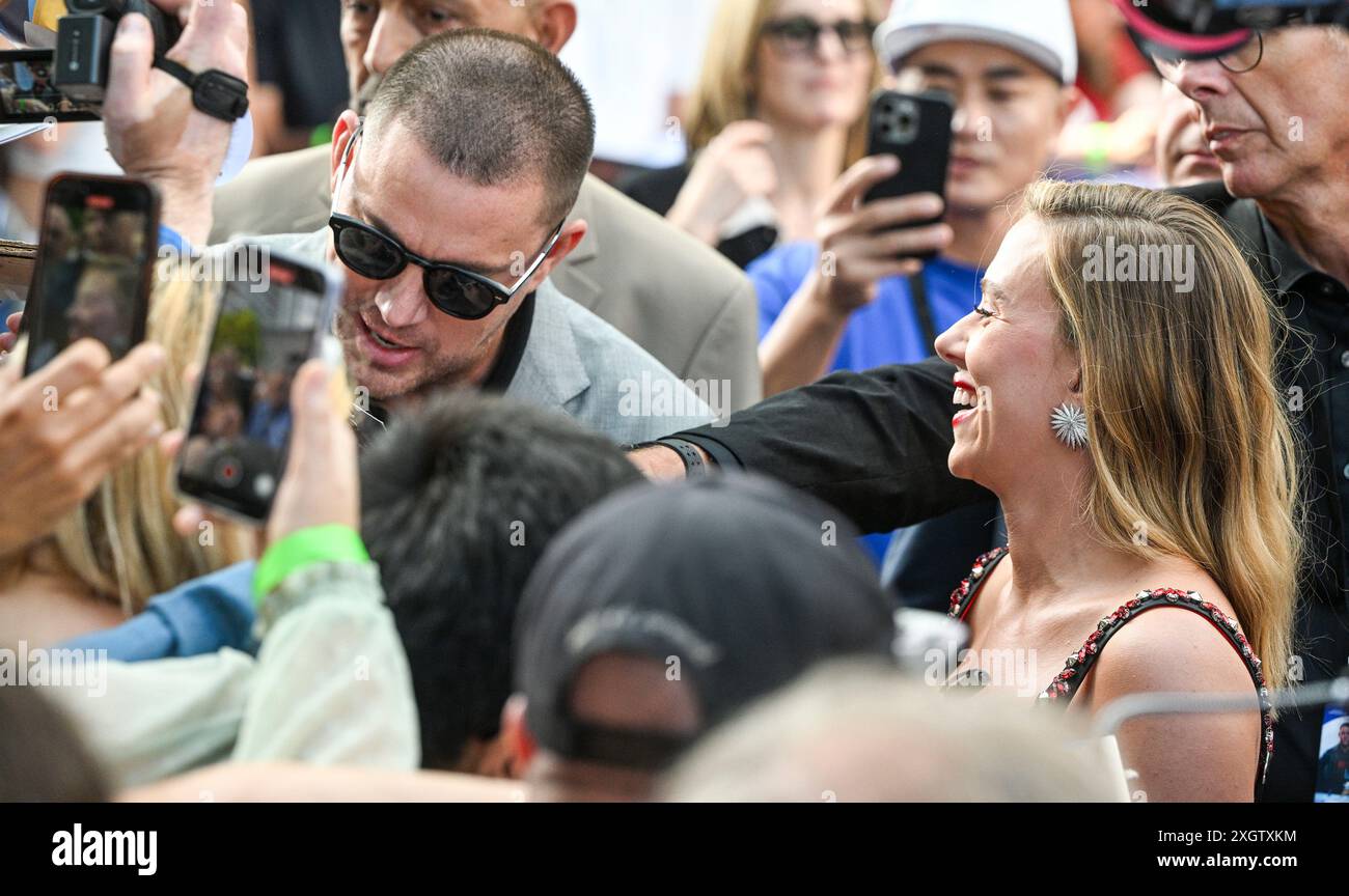 Berlin, Allemagne. 10 juillet 2024. L'actrice principale et productrice Scarlett Johansson et l'acteur principal Channing Tatum assistent à la première allemande du film « To the Moon » au cinéma Zoo Palast. Le film parle de la course à la lune dans les années 1950 et 1960 Il sortira dans les cinémas le 12 juillet 2024. Crédit : Jens Kalaene/dpa/Alamy Live News Banque D'Images