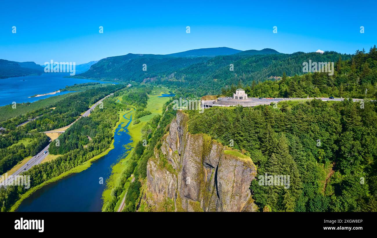 Vol aérien au-dessus de Vista House Crown point et Columbia gorge Banque D'Images