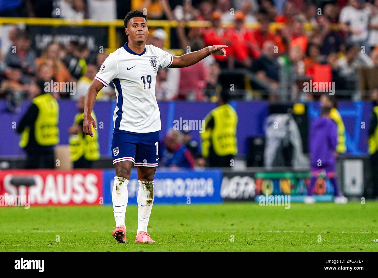 Dortmund, pays-Bas. 10 juillet 2024. DORTMUND, PAYS-BAS - 10 JUILLET : Ollie Watkins, de l'Angleterre, fait des gestes lors de la demi-finale de l'UEFA EURO 2024 entre les pays-Bas et l'Angleterre au BVB Stadion Dortmund le 10 juillet 2024 à Dortmund, pays-Bas. (Photo par Andre Weening/Orange Pictures) crédit : Orange pics BV/Alamy Live News Banque D'Images