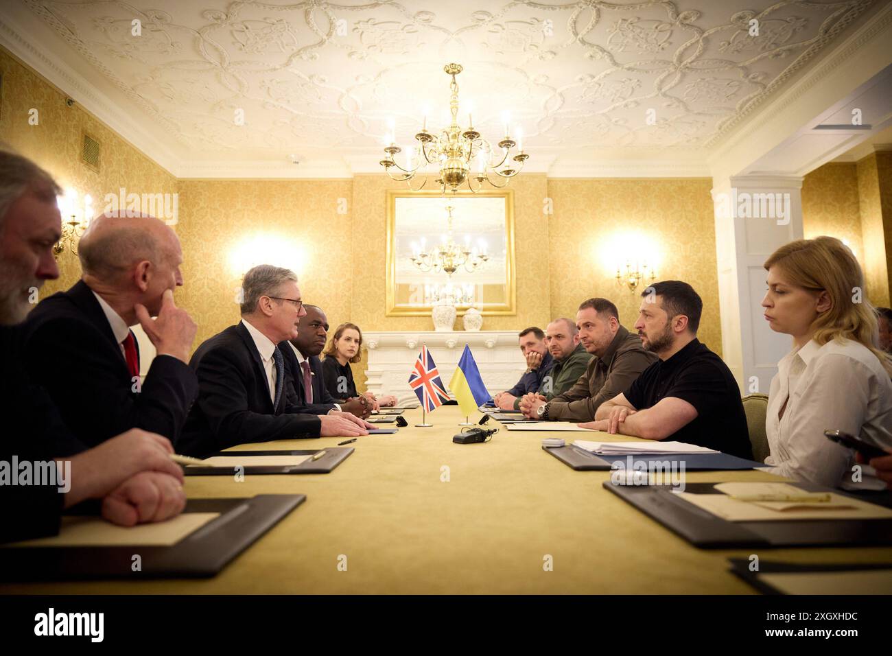 Washington, États-Unis. 10 juillet 2024. Le premier ministre britannique nouvellement élu Keir Starmer rencontre le président ukrainien Volodymyr Zelenskyy en marge du sommet de l’OTAN à Washington, DC, le mercredi 10 juillet 2024. Les deux dirigeants ont discuté de l'élargissement des capacités de frappe à longue portée de l'Ukraine en coopération avec d'autres partenaires. Photo via le bureau de presse présidentiel ukrainien/UPI crédit : UPI/Alamy Live News Banque D'Images