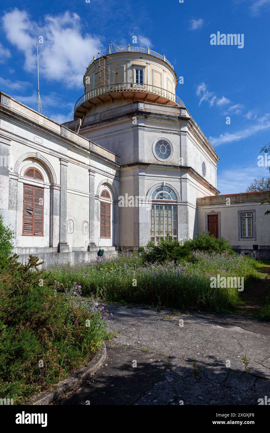 L'Observatoire astronomique de Lisbonne (Observatório Astronómico de Lisboa) situé à Tapada da Ajuda, dans la paroisse de Alcântara, Lisbonne, Portugal. Banque D'Images