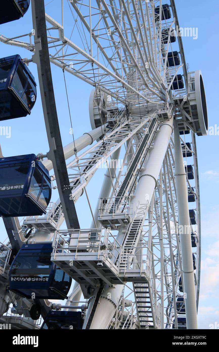Grande roue dans un parc d'attractions au centre-ville de Chicago Illinois Banque D'Images