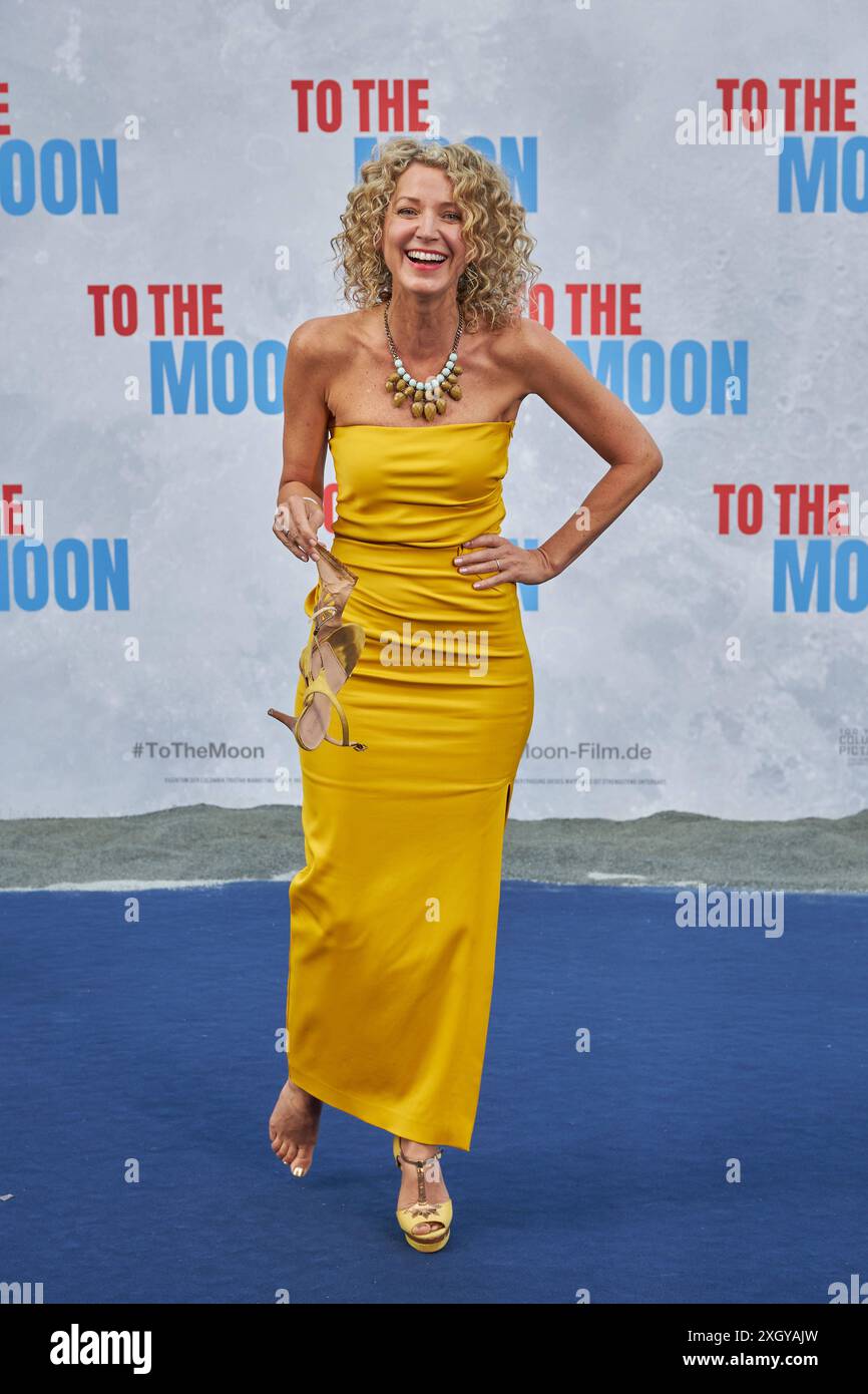 Aline von Drateln - Kinopremiere von À LA LUNE im Zoo Palast à Berlin AM 10.07.2024. Kinopremiere - TO THE MOON *** Aline von Drateln Cinéma première de TO THE MOON au Zoo Palast de Berlin le 10 07 2024 Cinéma première de TO THE MOON Banque D'Images