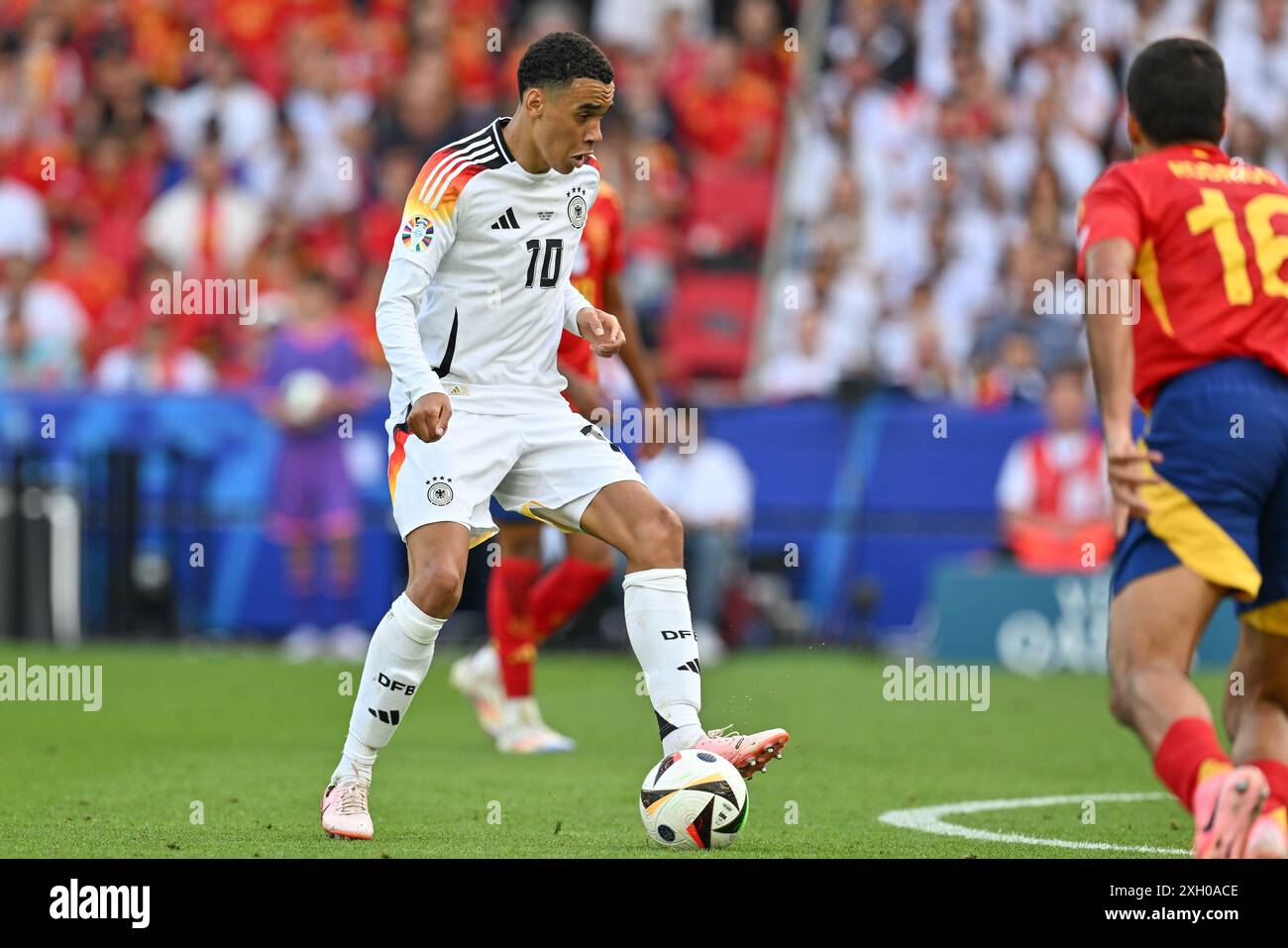 Jamal Musiala (10 ans), de l'Allemagne, photographié lors d'un match de football entre les équipes nationales d'Espagne et d'Allemagne dans la phase quart de finale du tournoi UEFA Euro 2024 , le jeudi 5 juillet 2024 à Stuttgart , Allemagne . PHOTO SPORTPIX | David Catry Banque D'Images