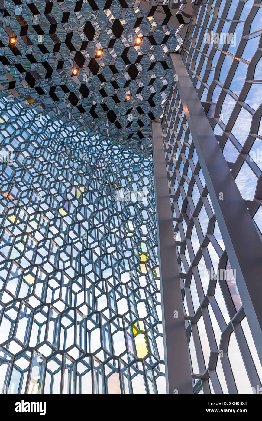 Bâtiment moderne Harpa salle de concert intérieur reykjavik, islande Banque D'Images